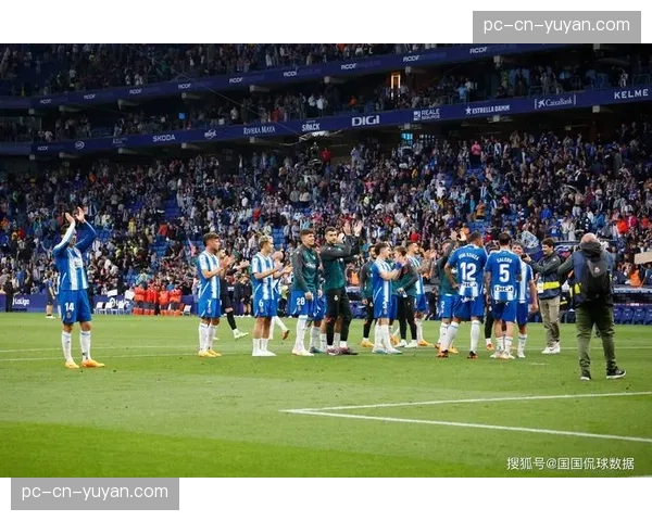 塞维利亚主力后腰累计黄牌停赛，球队中场屏障与转换发起受严重影响